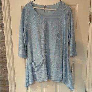 Lulu-B Light Blue Textured Tunic